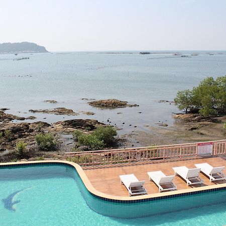 Bai Bua Beach Resort Chonburi Exterior photo