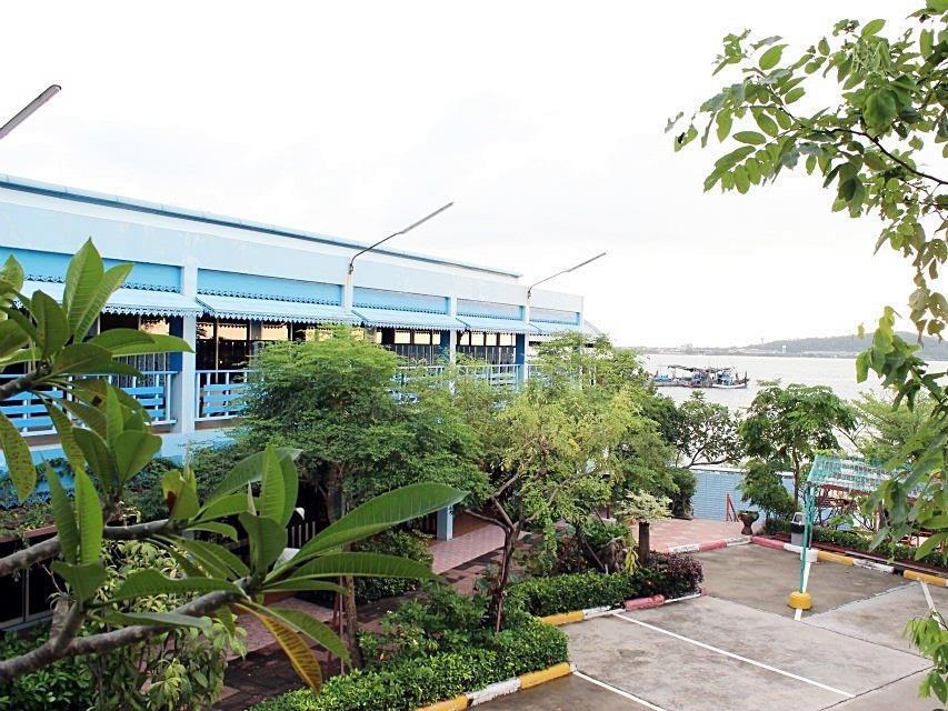 Bai Bua Beach Resort Chonburi Exterior photo